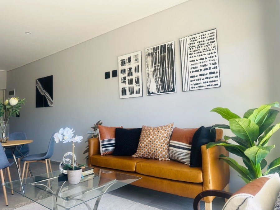 1 Bedroom Property for Sale in Table View Western Cape